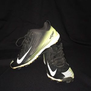 nike baseball cleats
